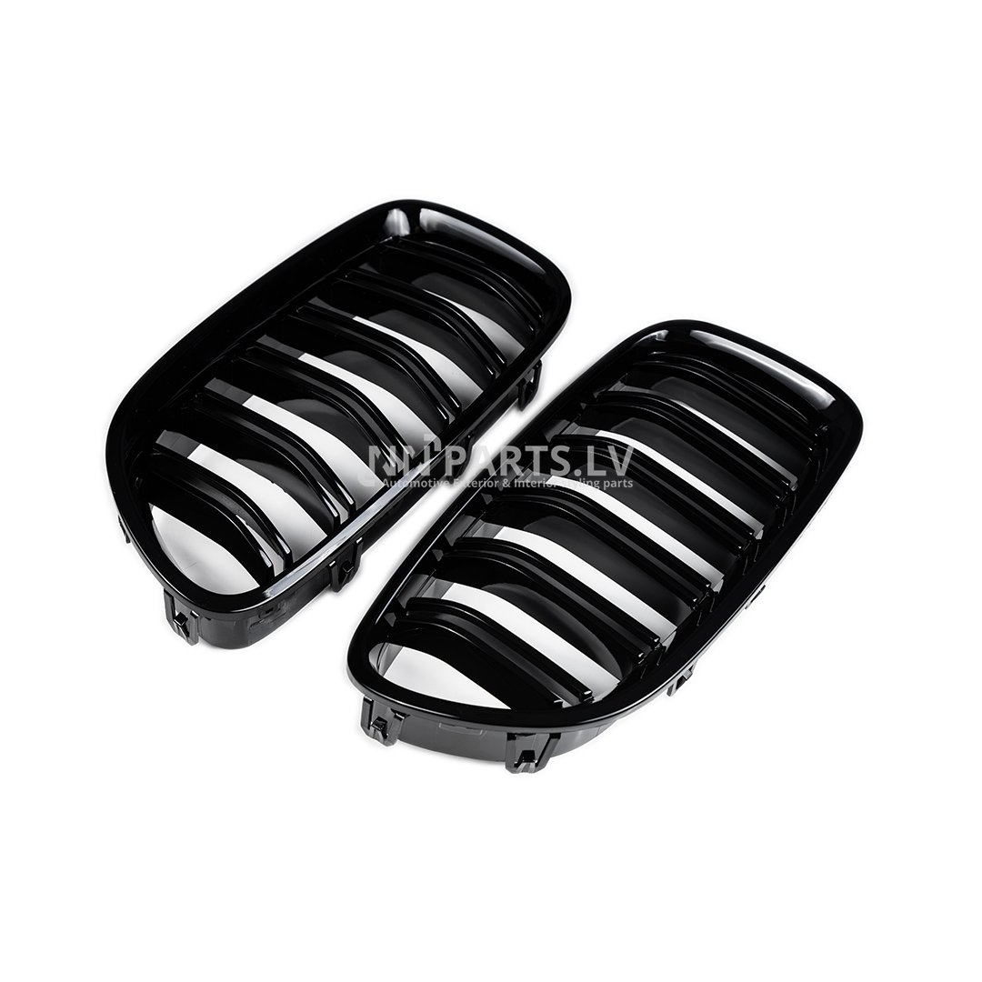 BMW F10 / F11 M Style priekšējās restes BMW F10 / F11 M Style priekšējās restes, nāsis, melnas, glancētas no sāna skata