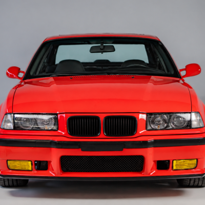 BMW E36 Pre-LCI M3 Style priekšējās restes, nāsis, melnas, glancētas tuning detaļas uz auto