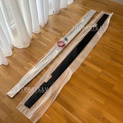 BMW E90 / E91 M Sport sliekšņu uzlikas, melnas, glancētas, iepakojumā