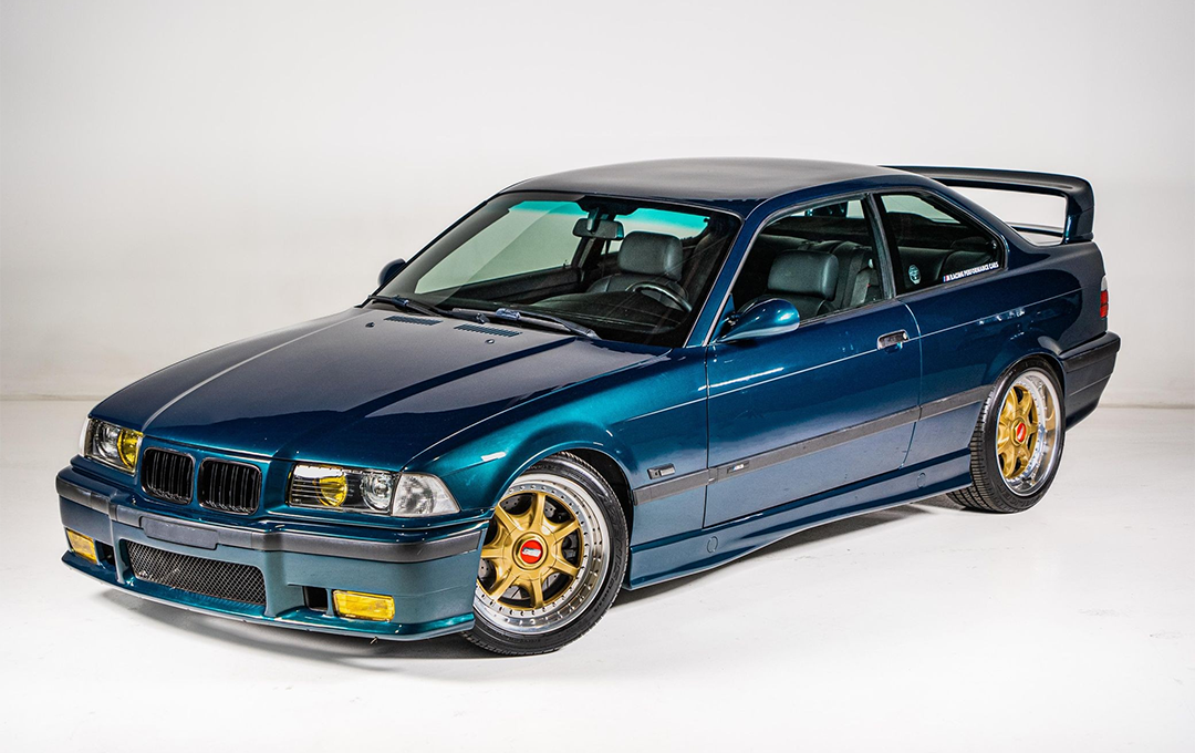 BMW E36 Pre LCI M Style priekšējās restes BMW E36 Pre LCI M Style priekšējās restes, nāsis, melnas, glancētas tuning detaļas priekš e36