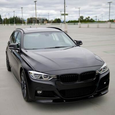 BMW F20 / F22 / F30 / F31 / F32 / F34 / E84 M Style spoguļu uzlikas uz auto pa labi