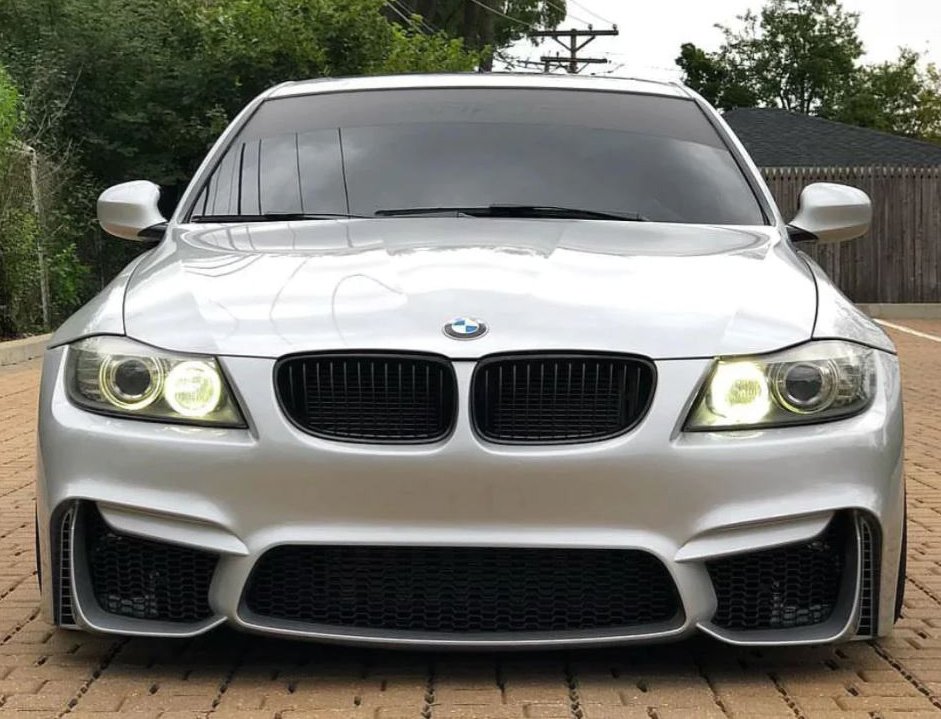 BMW E90 / E91 M4 Style LCI priekšējais bamperis ar PDC (09-12) BMW E90 / E91 M4 Style LCI priekšējais bamperis ar PDC (09-12) uz auto