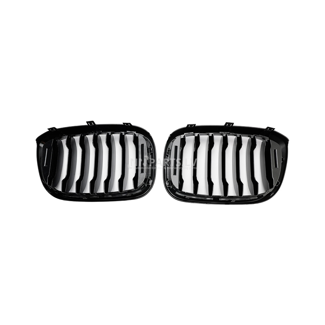 BMW G01 X3 / G02 X4 priekšējās restes BMW G01 X3 / G02 X4 priekšējās restes, melnas, glancētas no iekšpuses