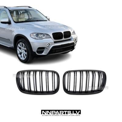 BMW E70 / E71 M Style priekšējās restes, dubultās nāsis, melnas, glancētas tuning detaļas uz auto pa vidu