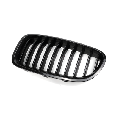 BMW F10 / F11 priekšējās restes, black gloss, melnas glancētas