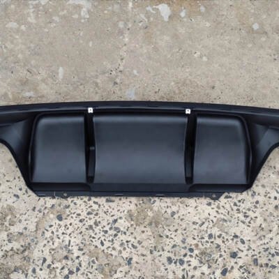 BMW E60 / E61 M Sport aizmugurējā bampera diffuzors (2x2), melns, glancēts, tuning detaļas no iekšpuses