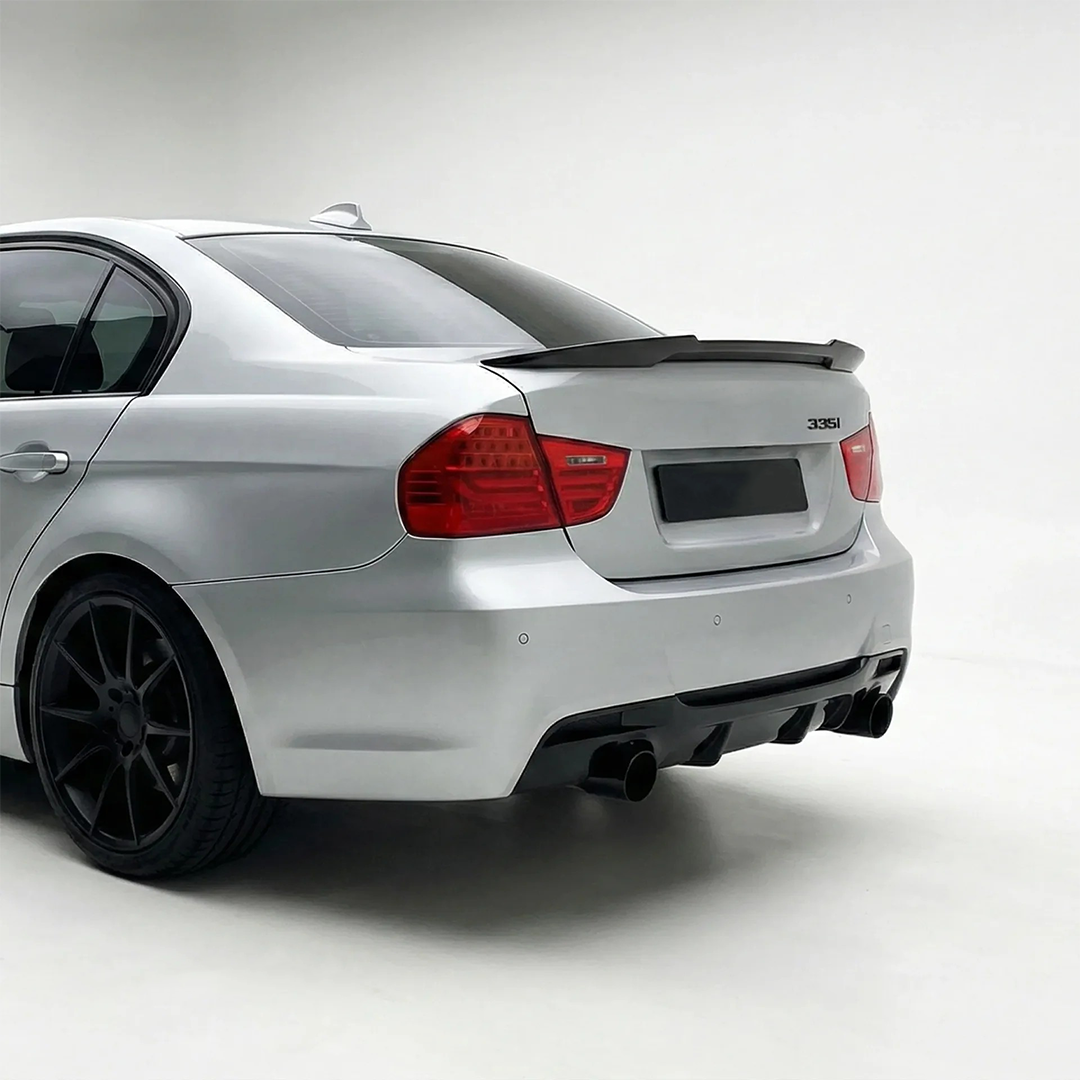 BMW E90 / E91 M Sport aizmugurējā bampera diffuzors (1×1) BMW E90 / E91 M Sport aizmugurējā bampera diffuzors (1x1), tuning detaļas uz auto