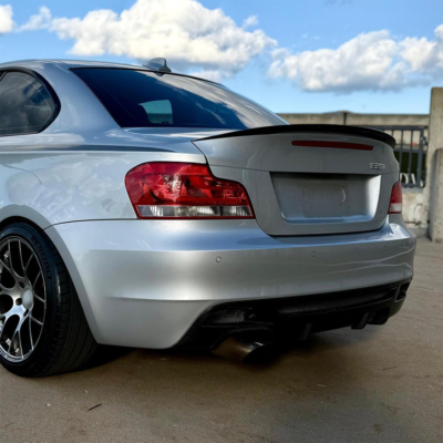 BMW E82 Performance aizmugurējais spoileris, melns, glancēts, tuning detaļa uz auto no aizmugures