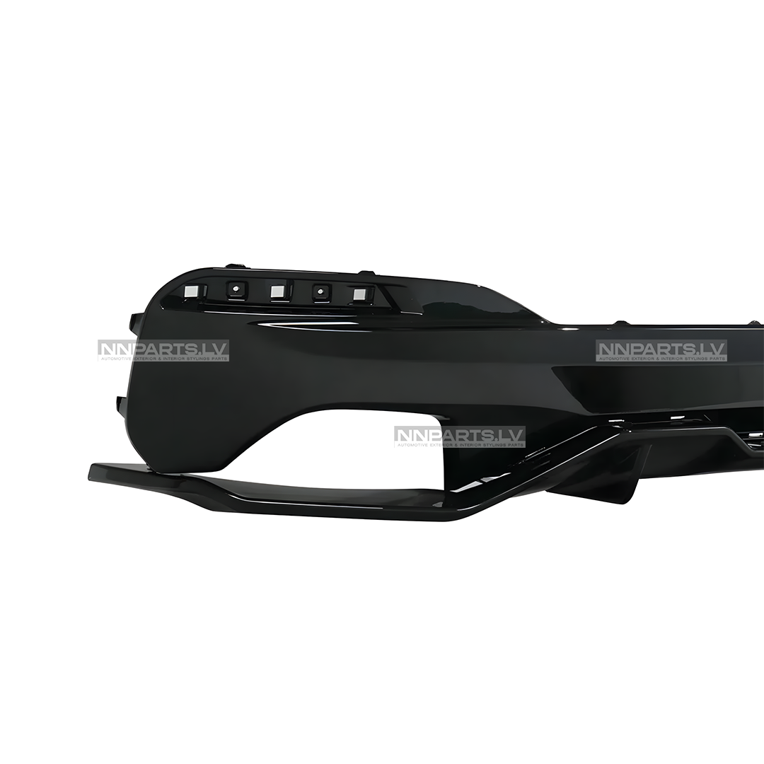 BMW G30 / G31 M Sport aizmugurējā bampera diffuzors BMW G30 / G31 M Sport aizmugurējā bampera diffuzors, melns, glancēts, tuning detaļas, rezerves detaļas priekš 5.sērijas no sāna