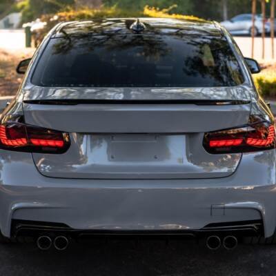 BMW F30 M Sport spoileris uz auto